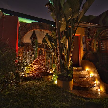 Rabbit Hole Hotel Йоханнесбург Экстерьер фото