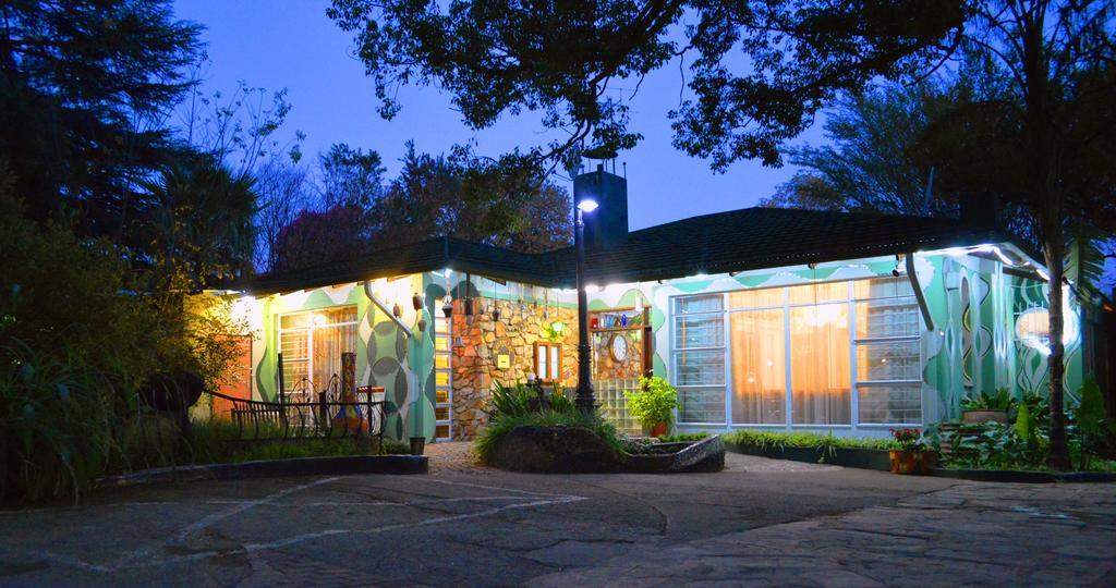 Rabbit Hole Hotel Йоханнесбург Экстерьер фото
